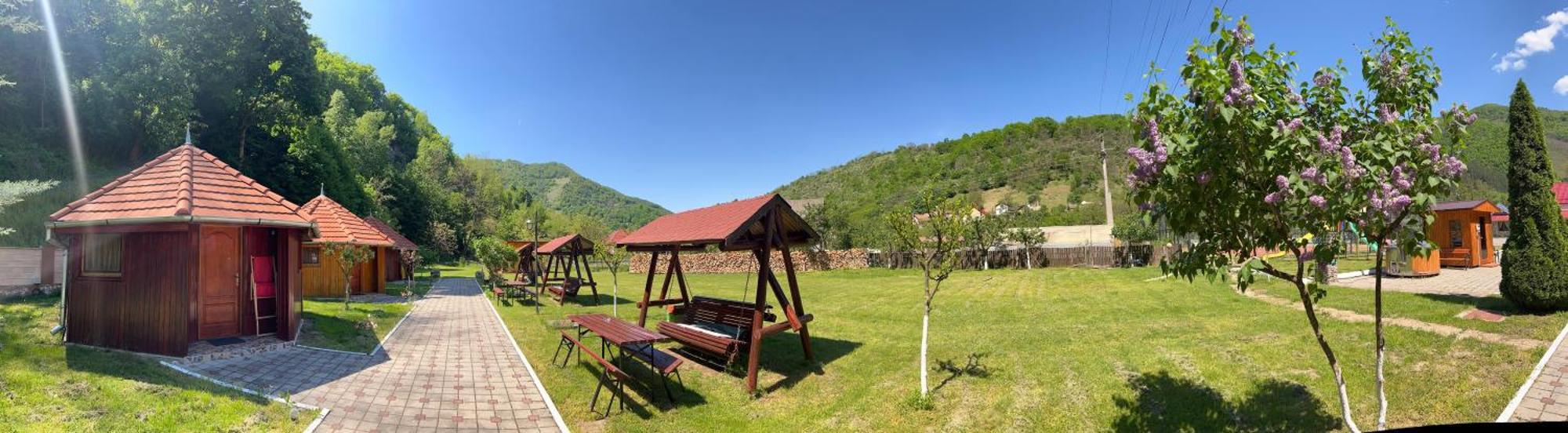 Отель Podul Cetatii Sebesel Экстерьер фото