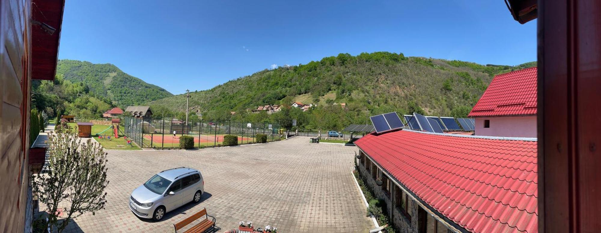 Отель Podul Cetatii Sebesel Экстерьер фото